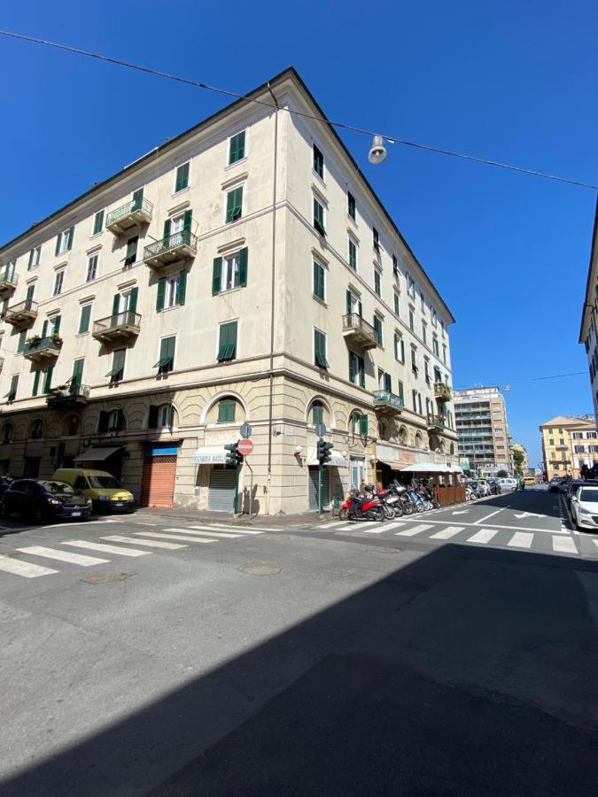 Albatros Apartment Savona Exterior photo