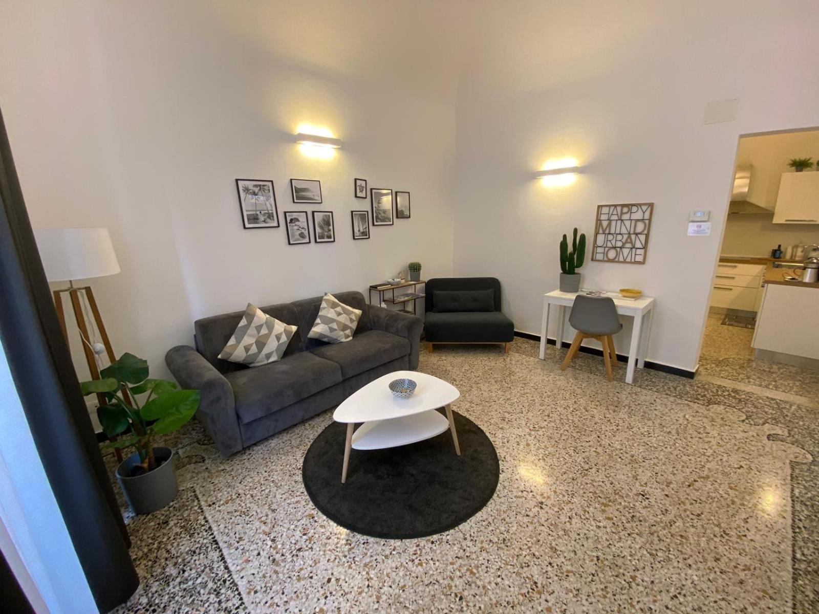 Albatros Apartment Savona Exterior photo